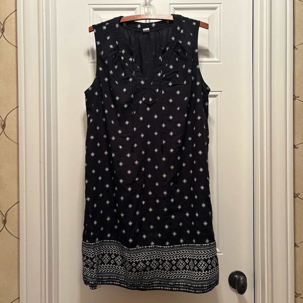 Old Navy Black & White Diamond Print Sleeveless Shift Dress, Size L